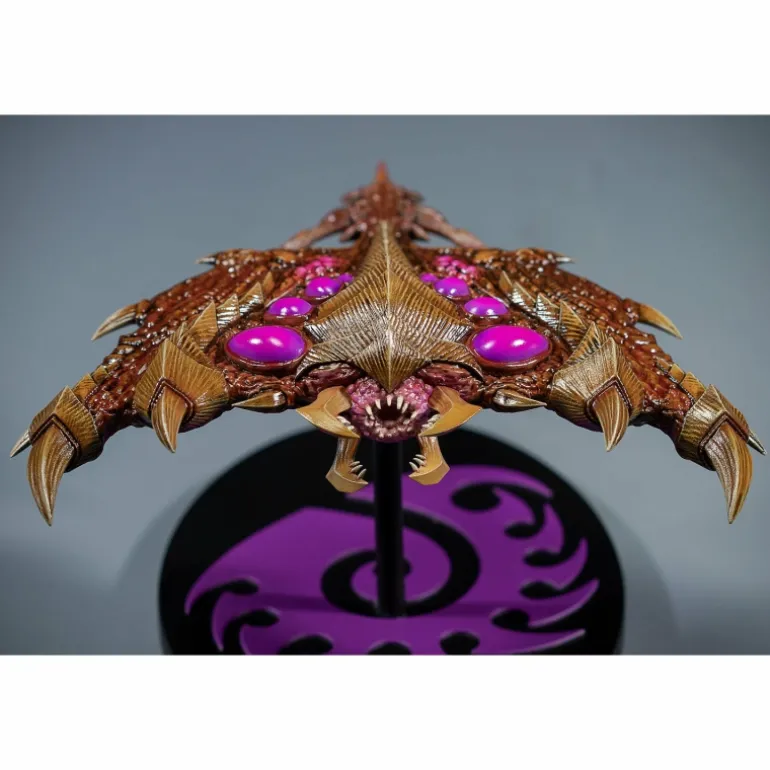 Dark Horse Comics StarCraft Zerg Brood Lord 6" Replica