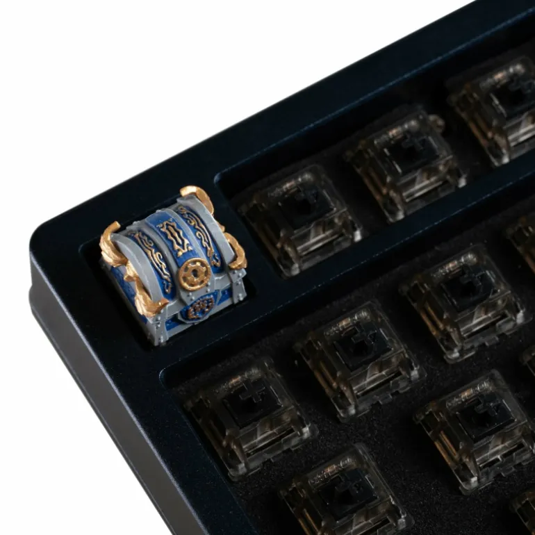 Clackeys World of Warcraft Alliance Chest Artisan Keycap