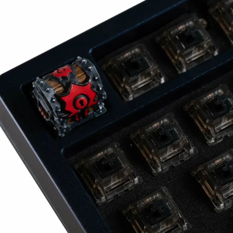 Clackeys World of Warcraft Horde Chest Artisan Keycap